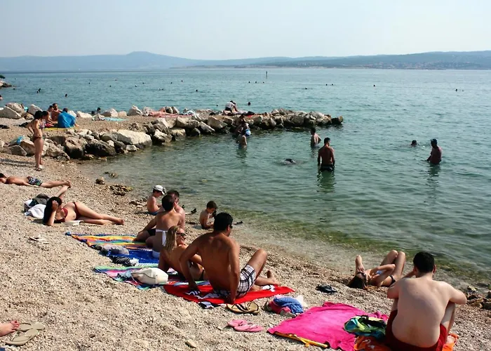 Apartamento With A Parking Space - 13204 Crikvenica