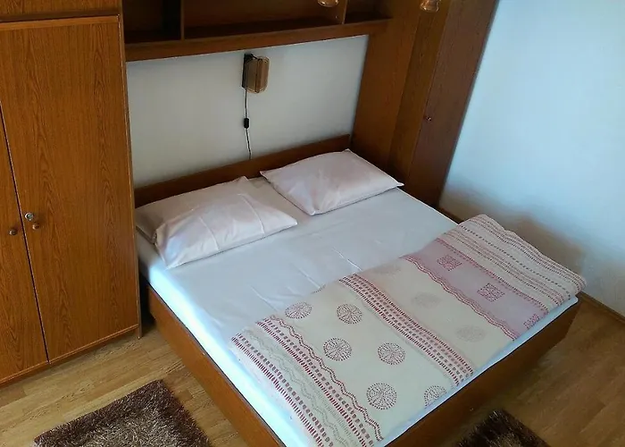 With A Parking Space - 13204 Apartamento